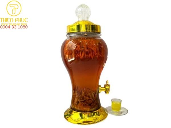 Đông trùng hạ thảo ngâm rượu