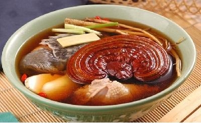 Món canh đông trùng hạ thảo hầm nấm linh chi bổ dưỡng